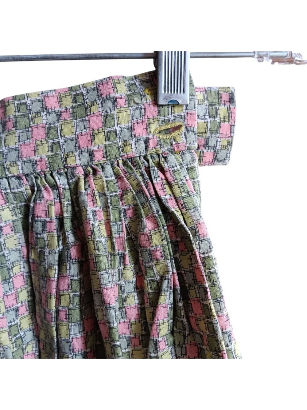 Vintage 25" 25W Skirt 1950's Midi Pink & Green Checkered Print Cotton Atomic